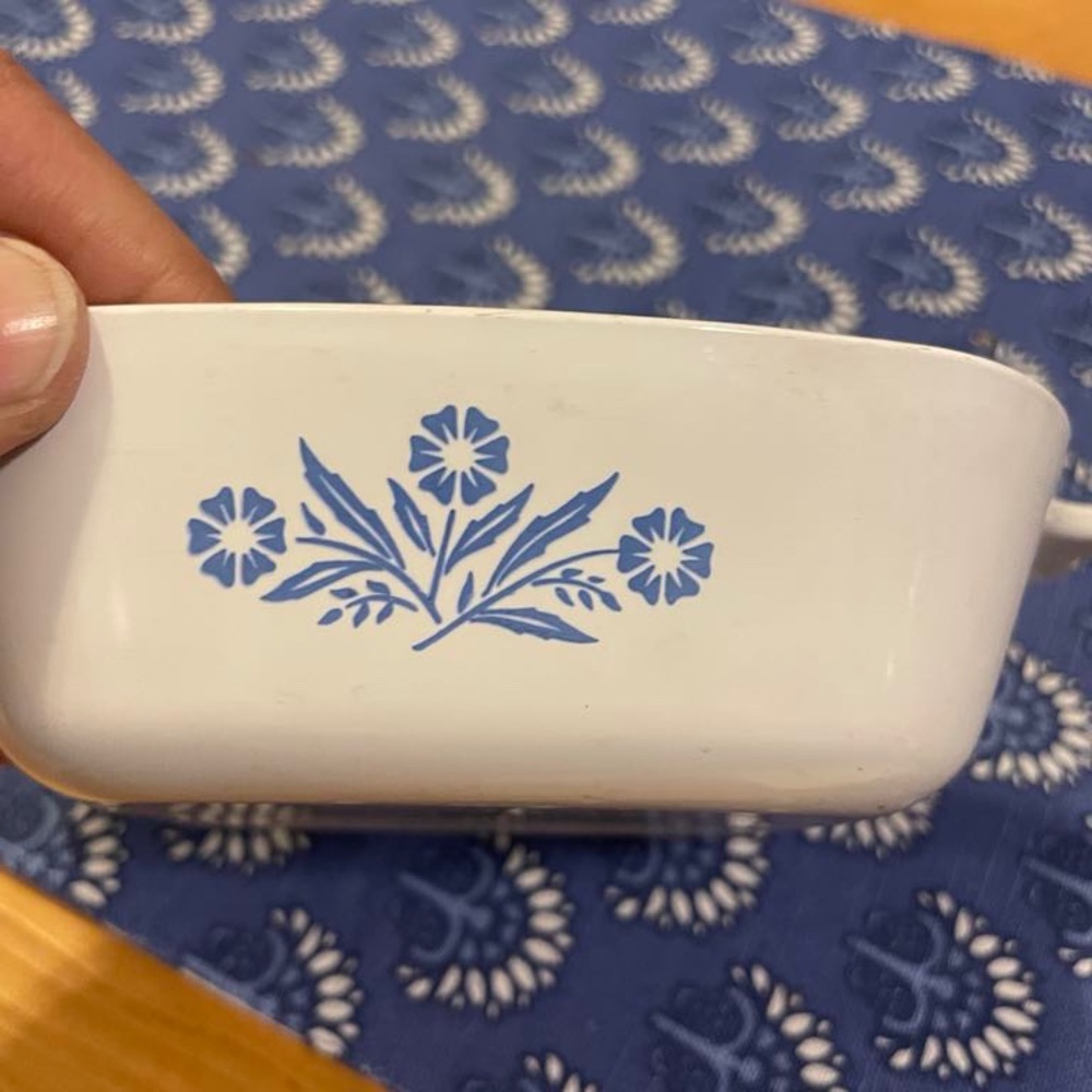 Corningware Casserole 1 3/4 cups.